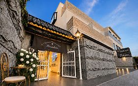 ローゼンハイム東京新宿